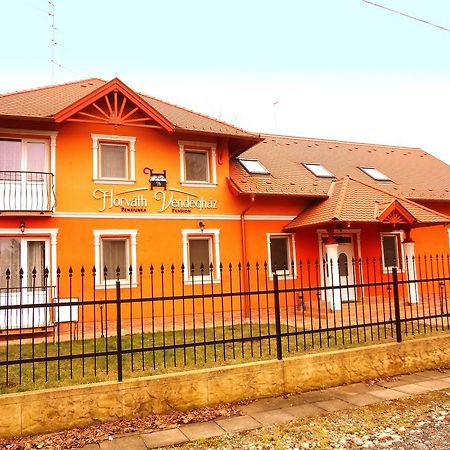 Horvath Vendeghaz Hotel Orosháza Buitenkant foto