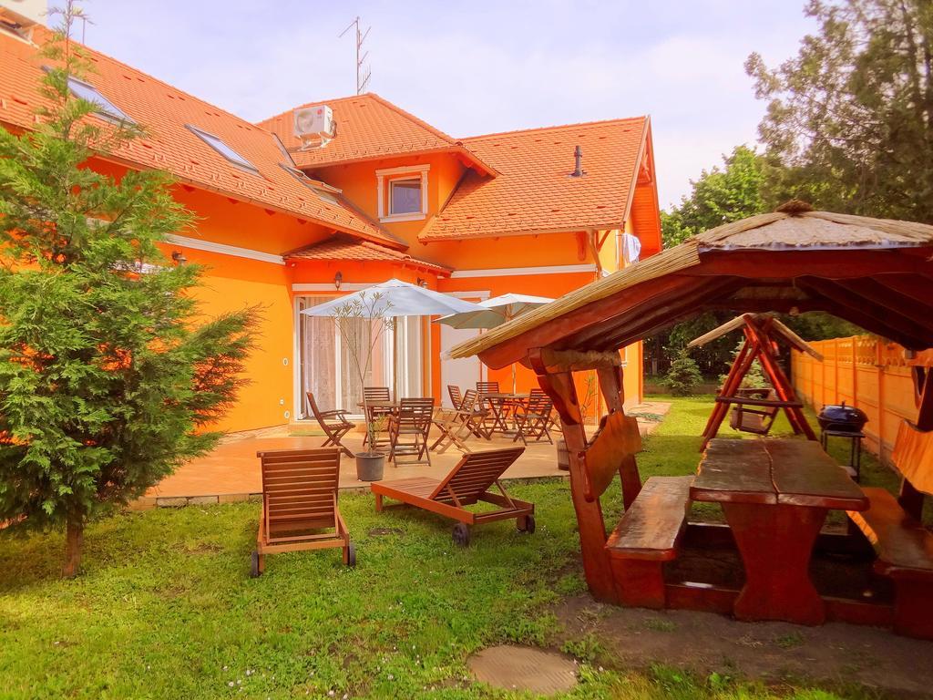 Horvath Vendeghaz Hotel Orosháza Buitenkant foto