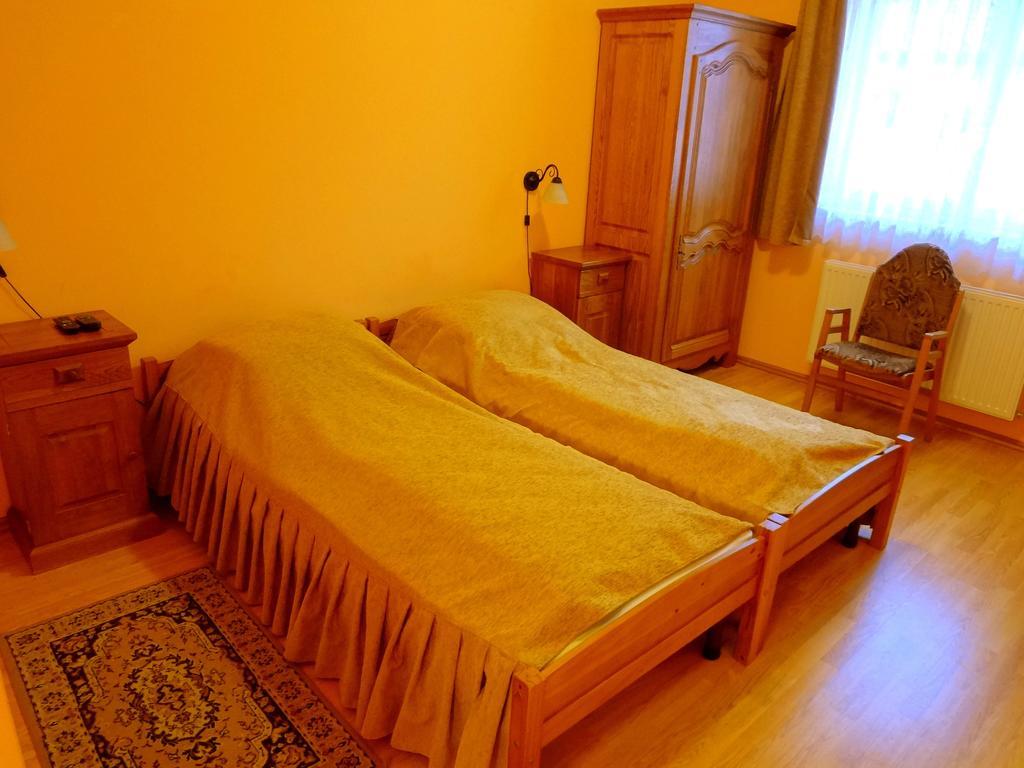 Horvath Vendeghaz Hotel Orosháza Buitenkant foto