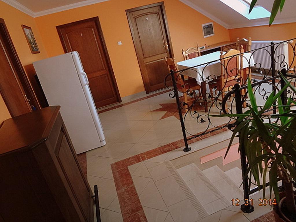 Horvath Vendeghaz Hotel Orosháza Buitenkant foto