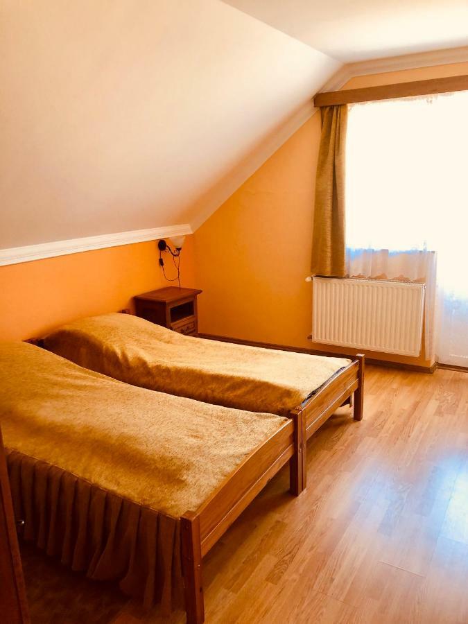 Horvath Vendeghaz Hotel Orosháza Buitenkant foto
