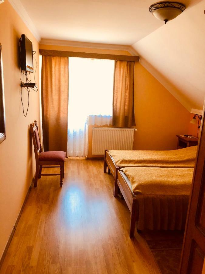 Horvath Vendeghaz Hotel Orosháza Buitenkant foto